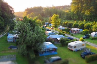 Stubenweiher,Camping,Restaurant,Legeland,Günzburg, Guenzburg, Ichenhausen, Campen, Camping, Übernachtung, Biergarten, Restaurant, Essen, Trinken, See, Weiher, Stubenweiher,  Autobahn, Legoland, Lego-Land, Zelten, Wohnwagen, Schlafen, wohnmobil, München, Augsburg,